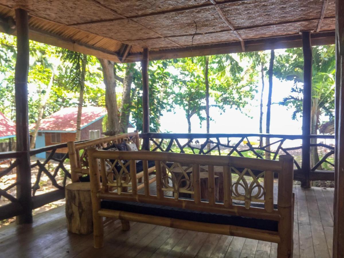 Beach House Resort And Dive Center Mambajao Esterno foto