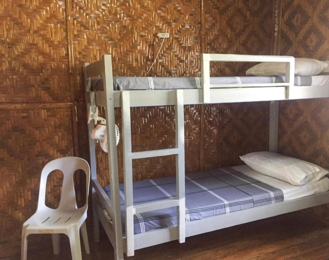 Beach House Resort And Dive Center Mambajao Esterno foto